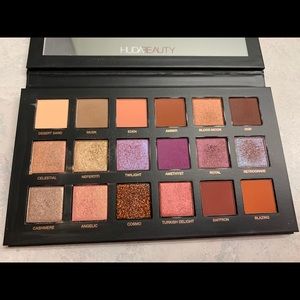 Huda Beauty Desert Dusk Pallet